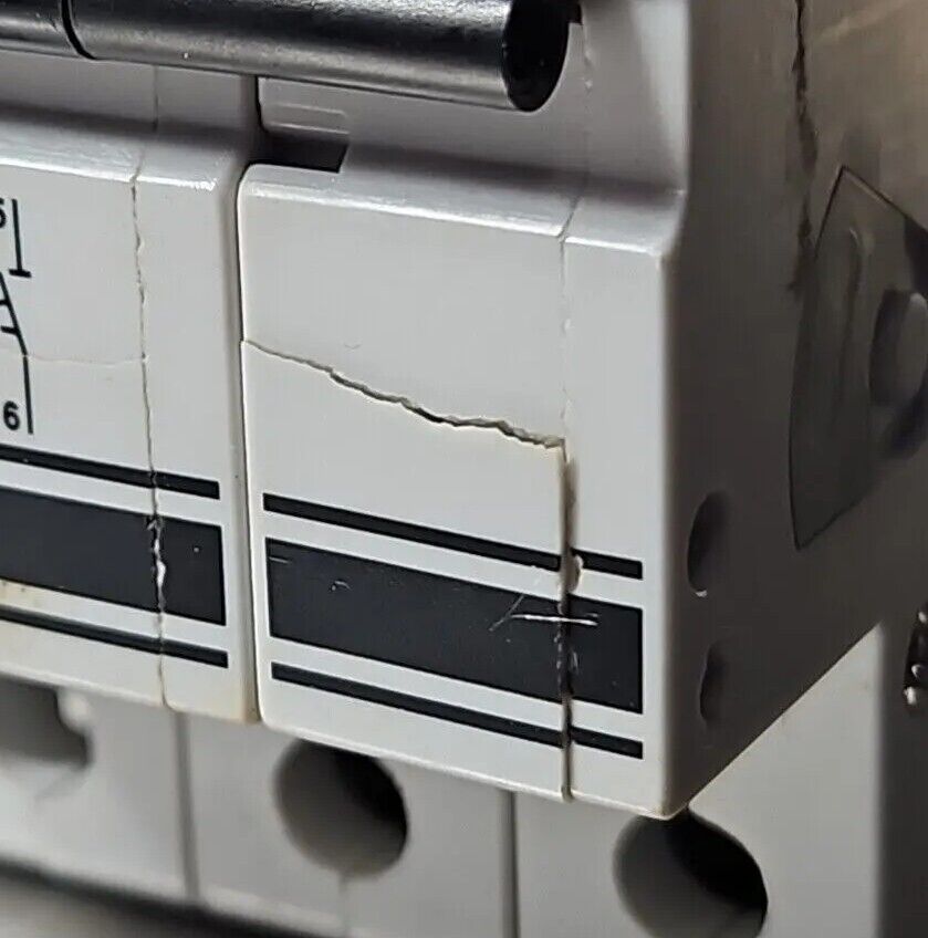 ABL SURSUM 3CU3 CIRCUIT BREAKER. Loc4D29
