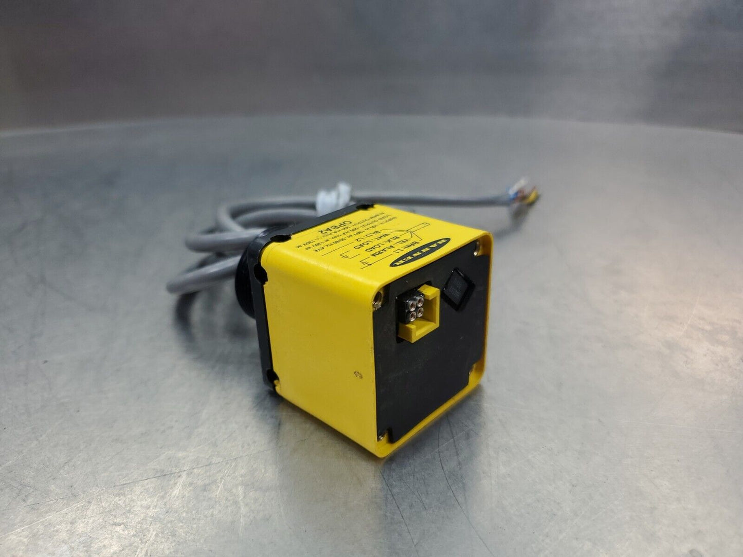 BANNER OPBA2 OMNI-BEAM AC POWER BLOCK. 3E-26