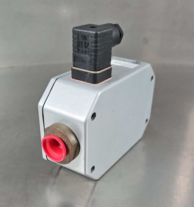 DWYER HFO-22205 Series HFO In-Line Flow Alarms. 6C-10