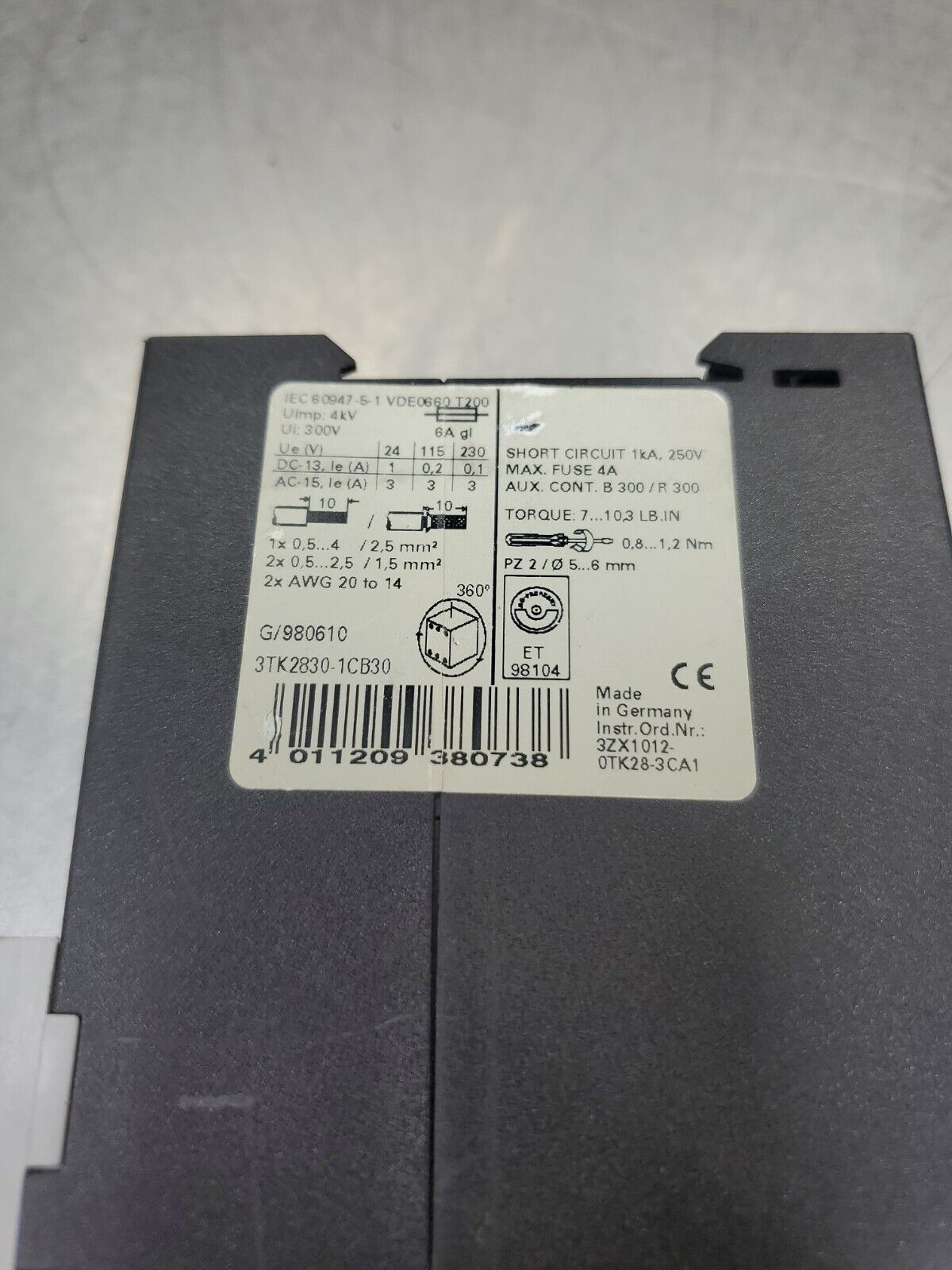 Siemens SIGUARD 3TK2830-1CB30 Safety Relay 24V AC/DC. 4C-1