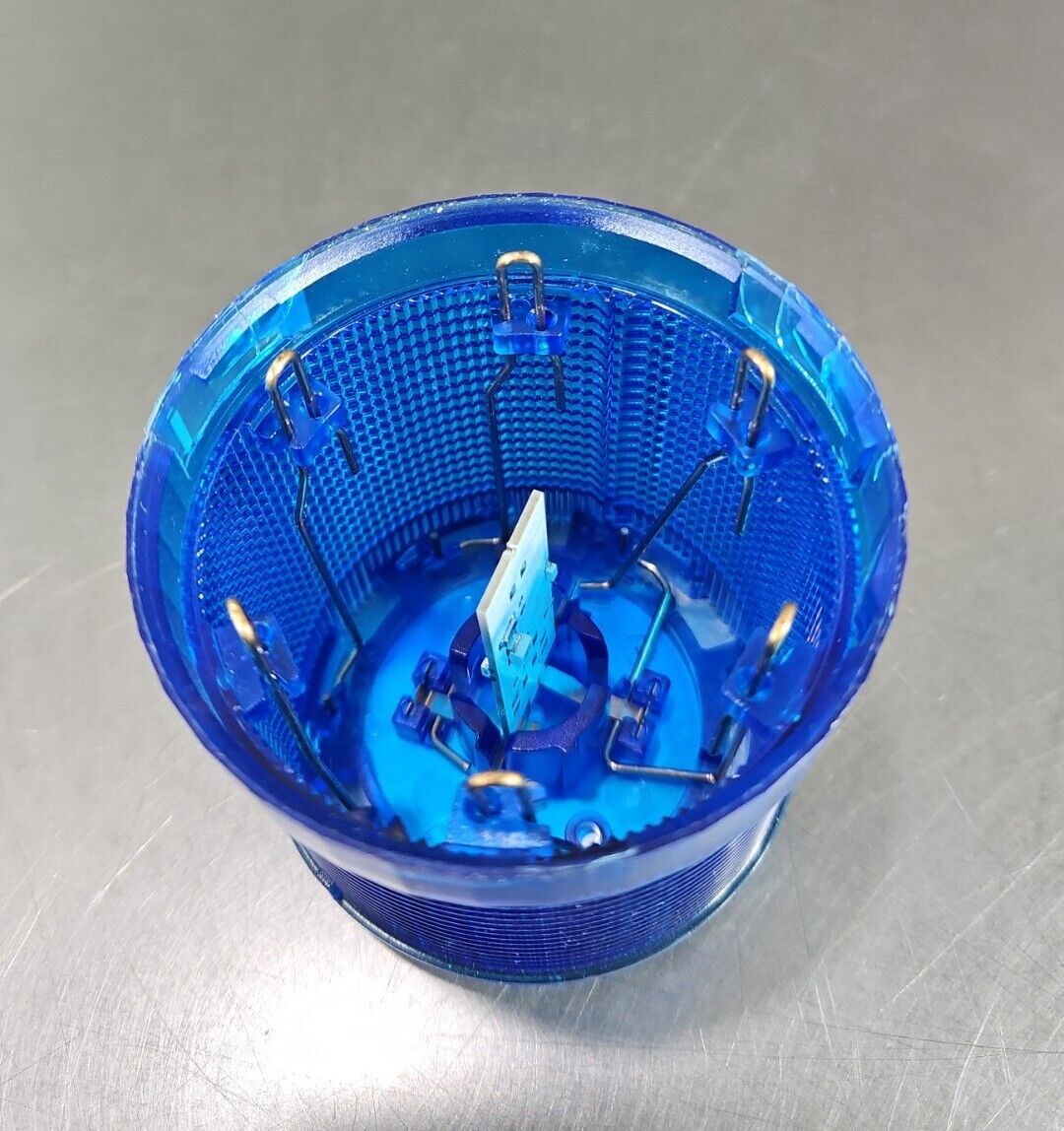 SIEMENS 8WD4 420-5AF SAFETY LIGHT - BLUE Loc 3D-15