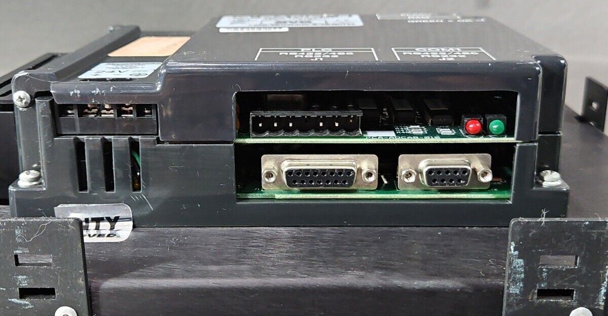 Uticor AVG Q2 100G-UQ10T2R1. Panel Operator Interface. Loc 2D