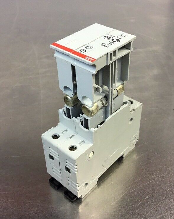 ABB E932/32 Fuse Holder. Loc.1A