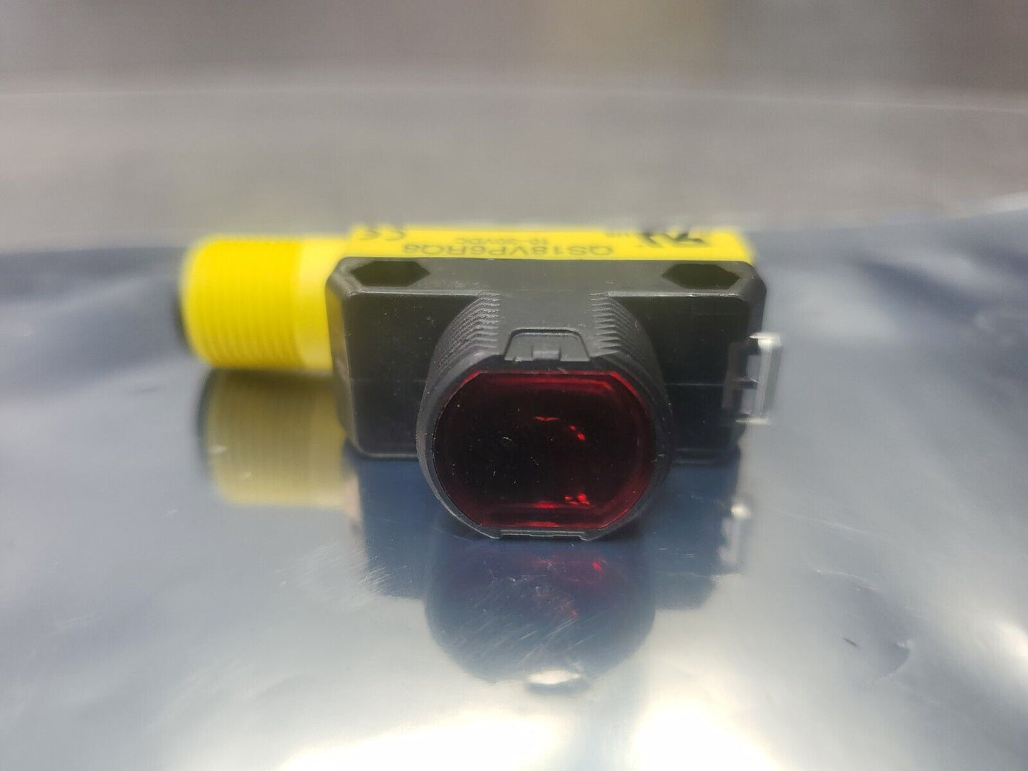 BANNER QS18VP6RQ8 10-30VDC Laser Sensor. 5-B1