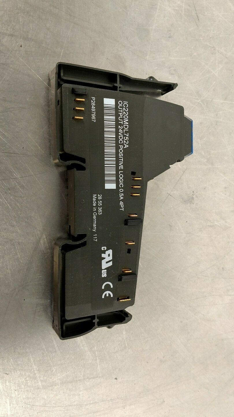 GE FANUC IC220MDL752A PLC Controller Module 3D-1