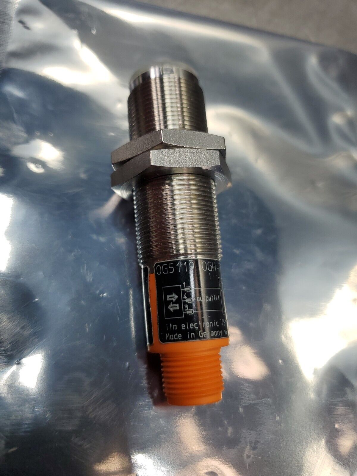 IFM Efector OG5119 OGH-FPKG/V4A/US Proximity Sensor. 3E-17