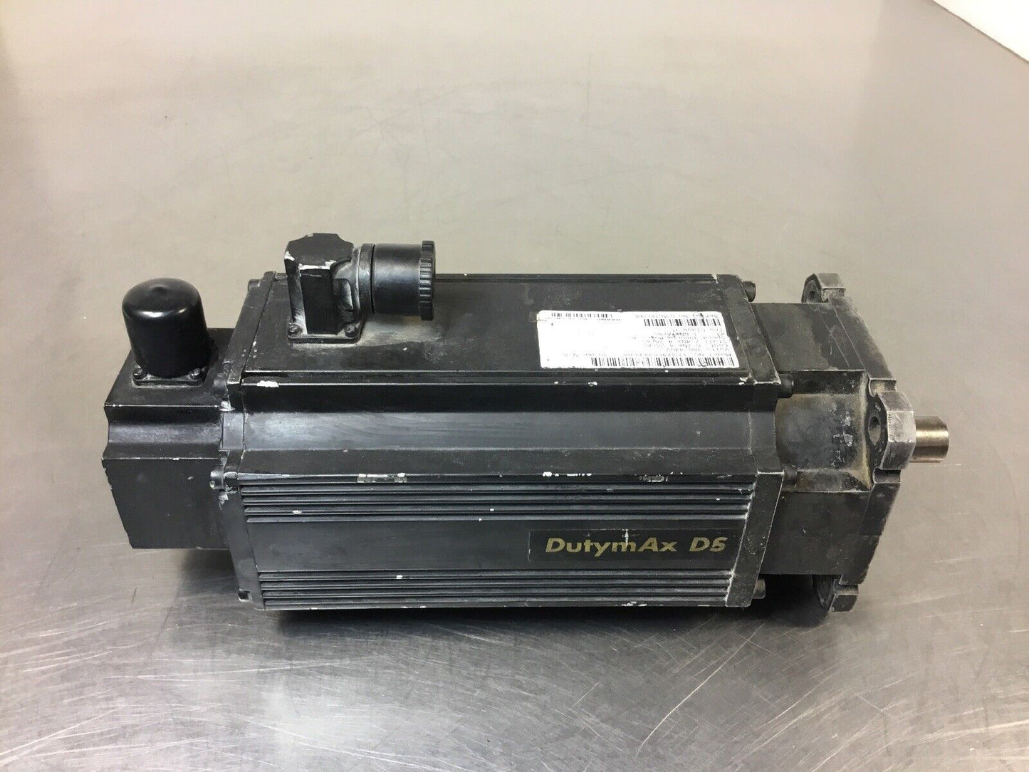 NIDEC CORP CONTROL TECHNIQUES 115DUB300CBCAA 380/440V 3000RPM 6 Pole Motor. 1D