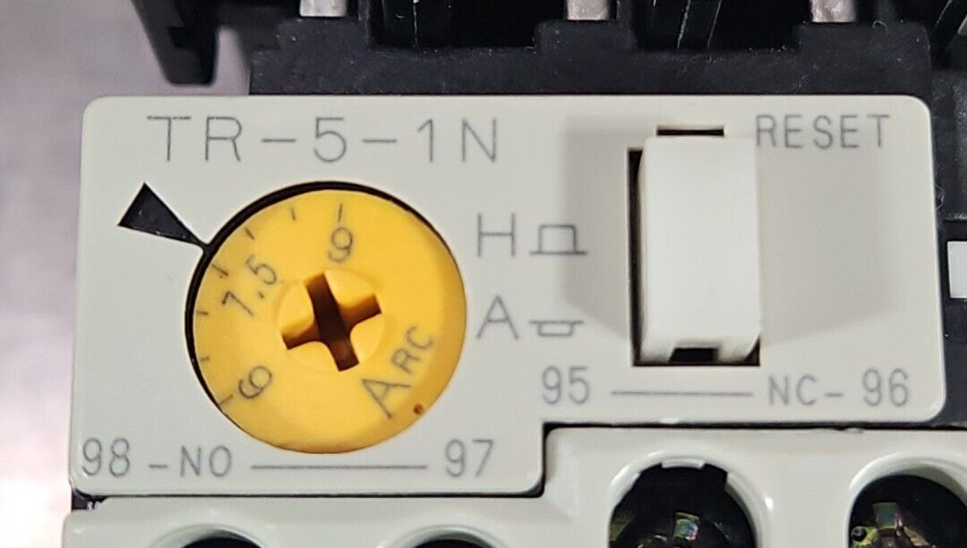 FUJI SC-4-0 with TR-5-1N/3. Reversing Contact. 4D-24
