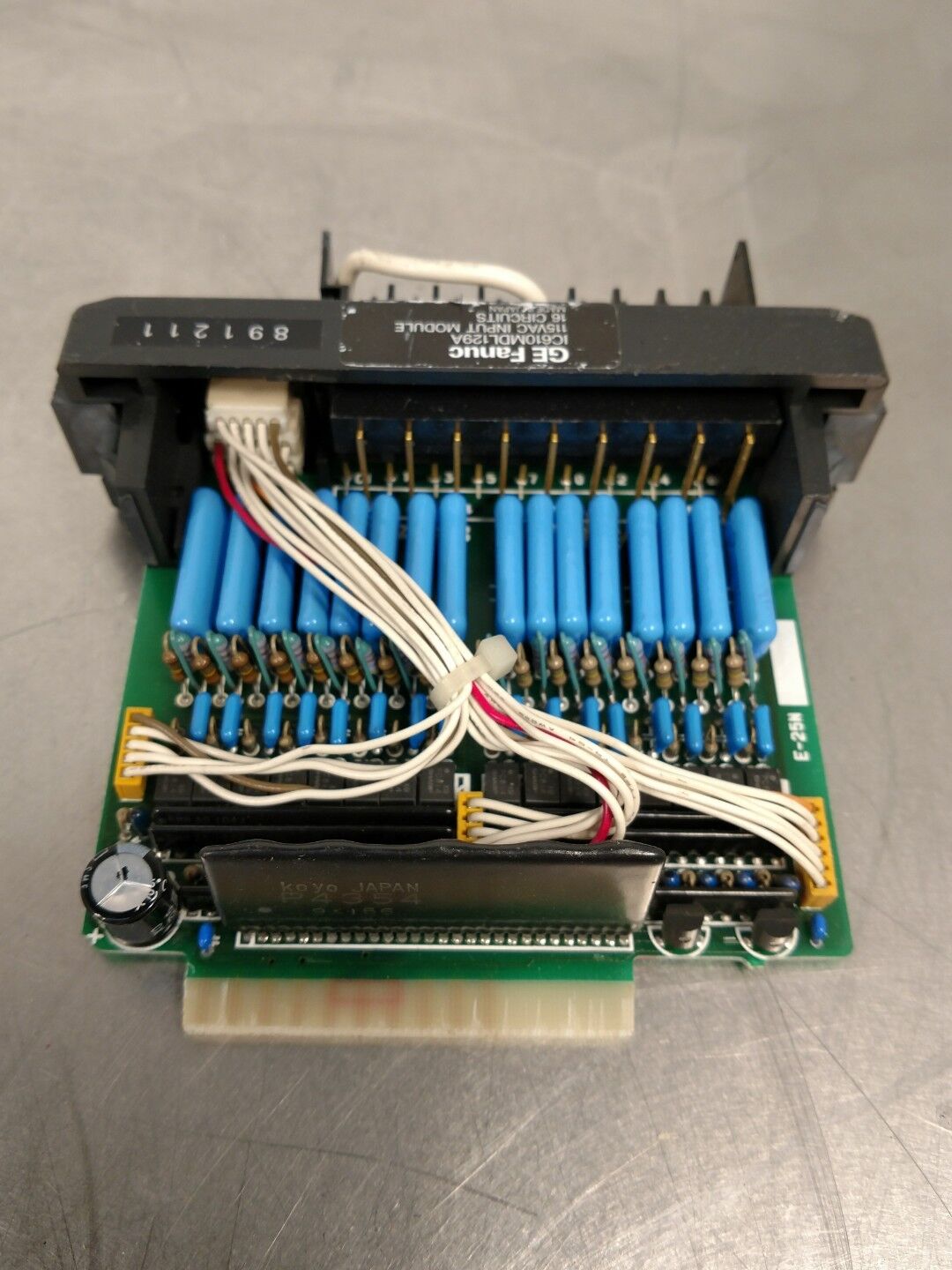 GE FANUC IC610MDL129A 115VAC Input Module 8-Circuits w/ Terminal Block 3F