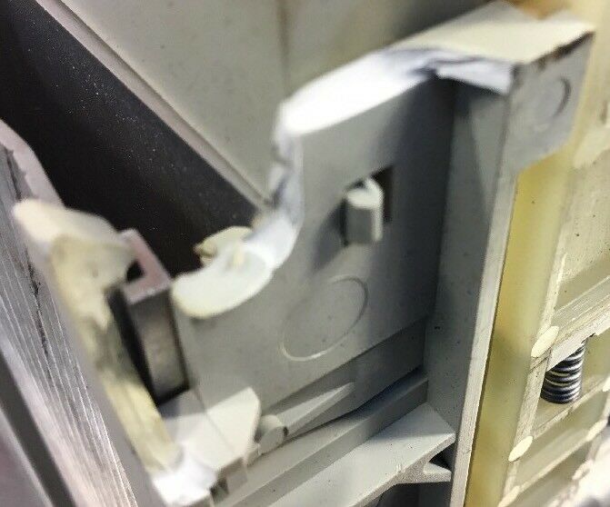 Allen-Bradley 1 HP AC Drive 160-BA03NPS1P1 /C 380-460V 2.3A 3P Preset SPD. 1G