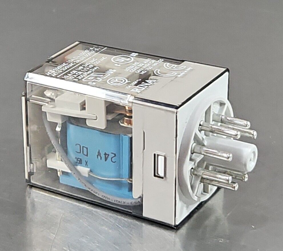ALLEN BRADLEY 700-HA32Z24-4 Ser D 24 VDC RELAY. 4C-22