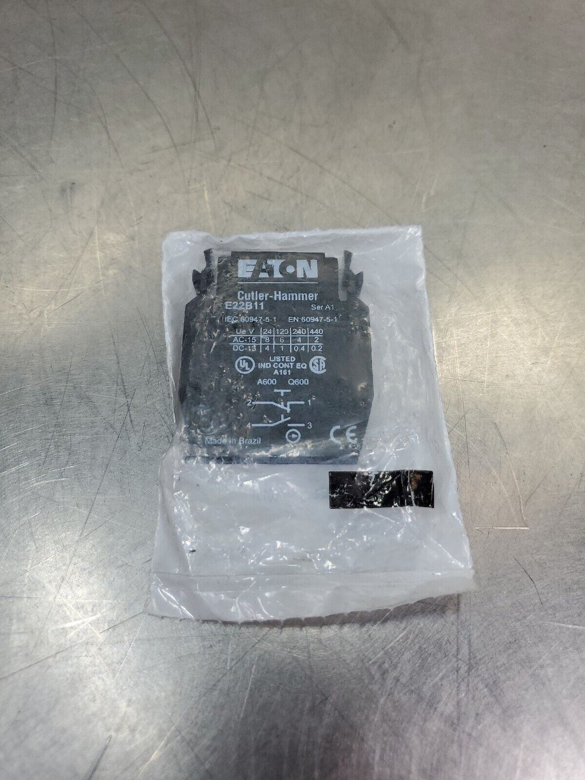 Eaton/Cutler-Hammer E22B11 Ser A1 690V Contactor. 4D-8