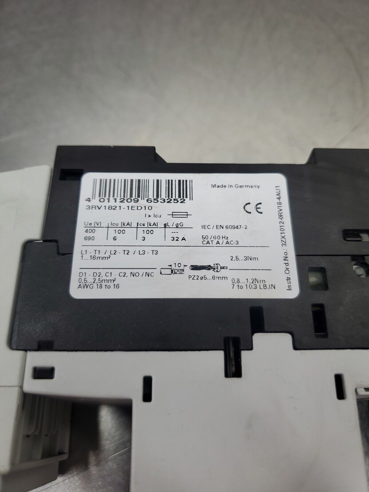 Siemens 3RV1821-1ED10 SIRIUS Circuit Breaker Terminal Aux. Switch. 4E-3