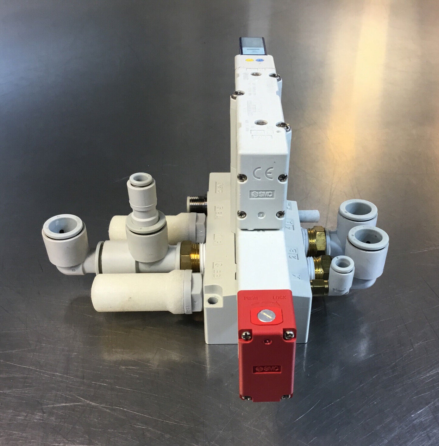 SMC SY7200R-5U1 + SY70M-60-1A 5 PORT VALVE ASSEMBLY 6D