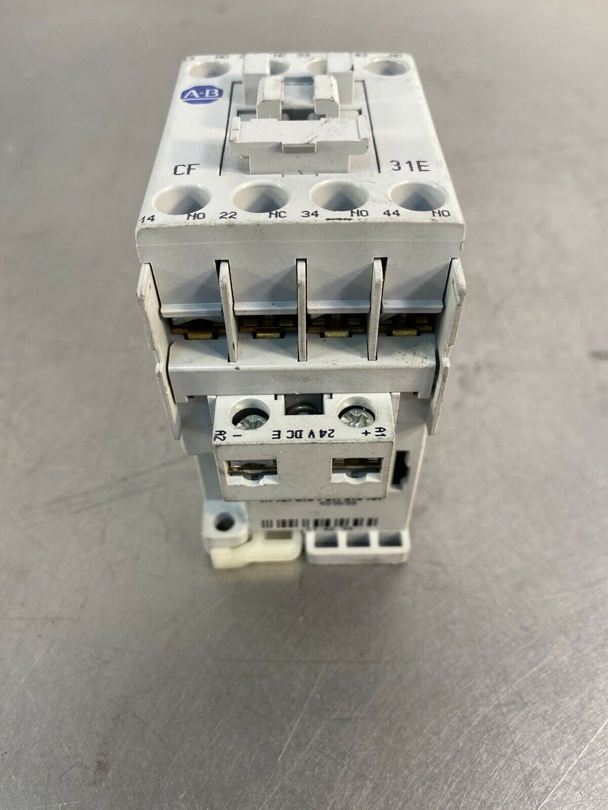 Allen Bradley 700-CF310E* A Contactor Control Relay, 24VDC 4E-8