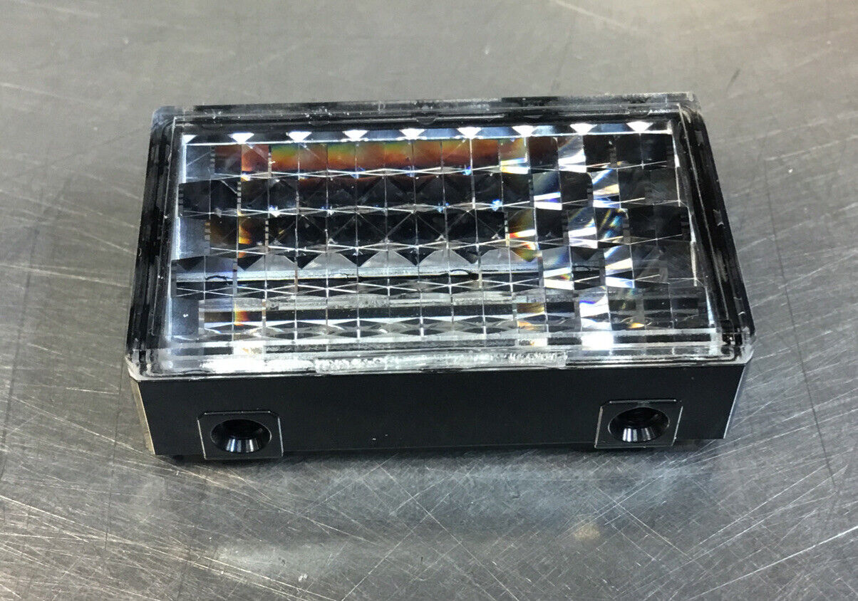 OMRON E39-R3 PHOTOELECTRIC SENSOR SWITCH REFLECTOR 3D-20