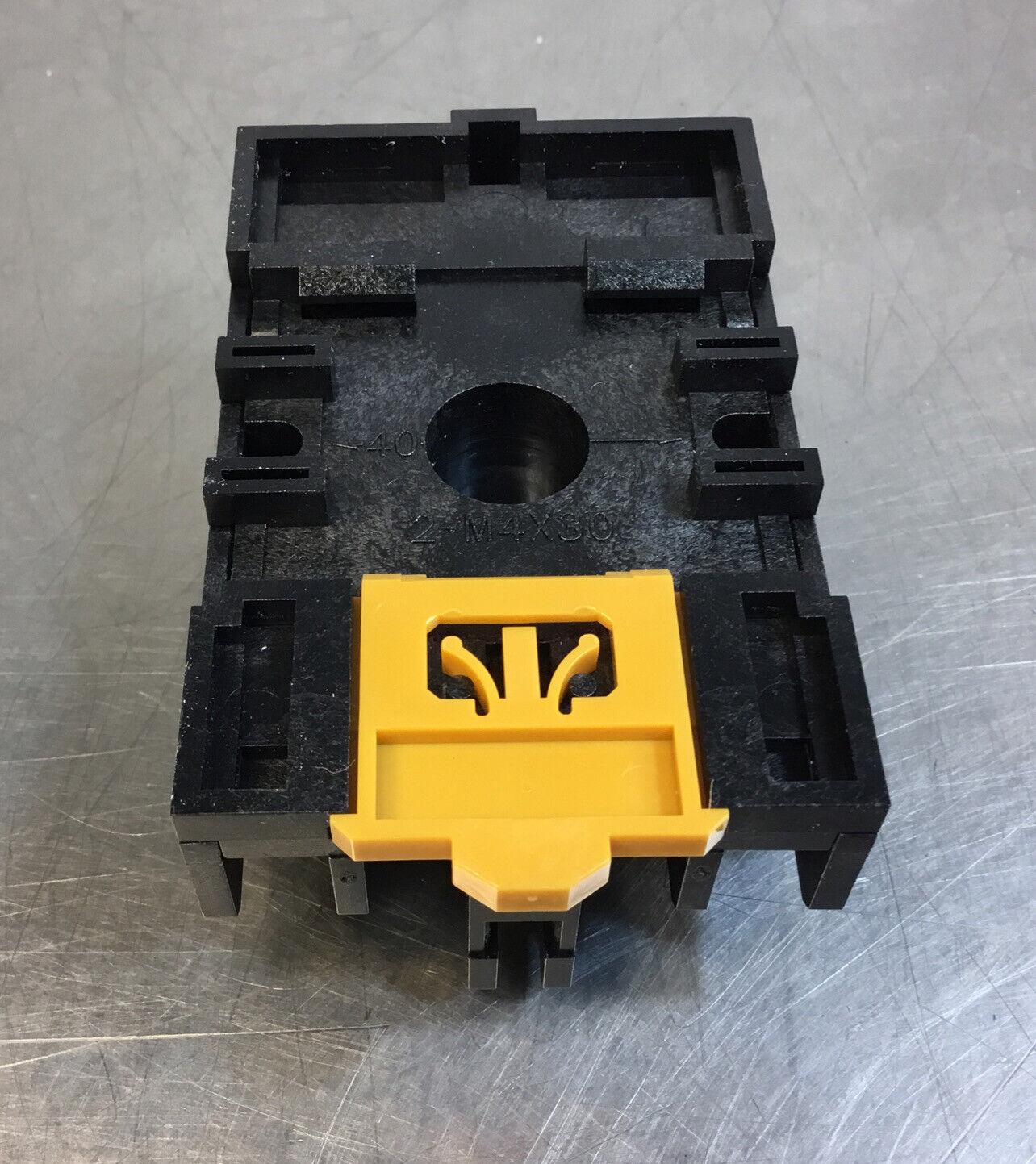 OMRON 11PFA Electromechanical Relay Socket 11Pins 4H