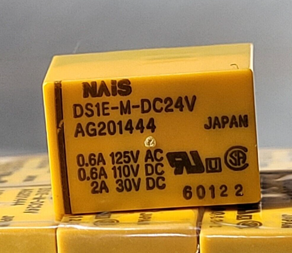 MATSUSHITA ELECTRIC AROMAT DS1E-M-DC24V. Lot of 20. Loc4D25