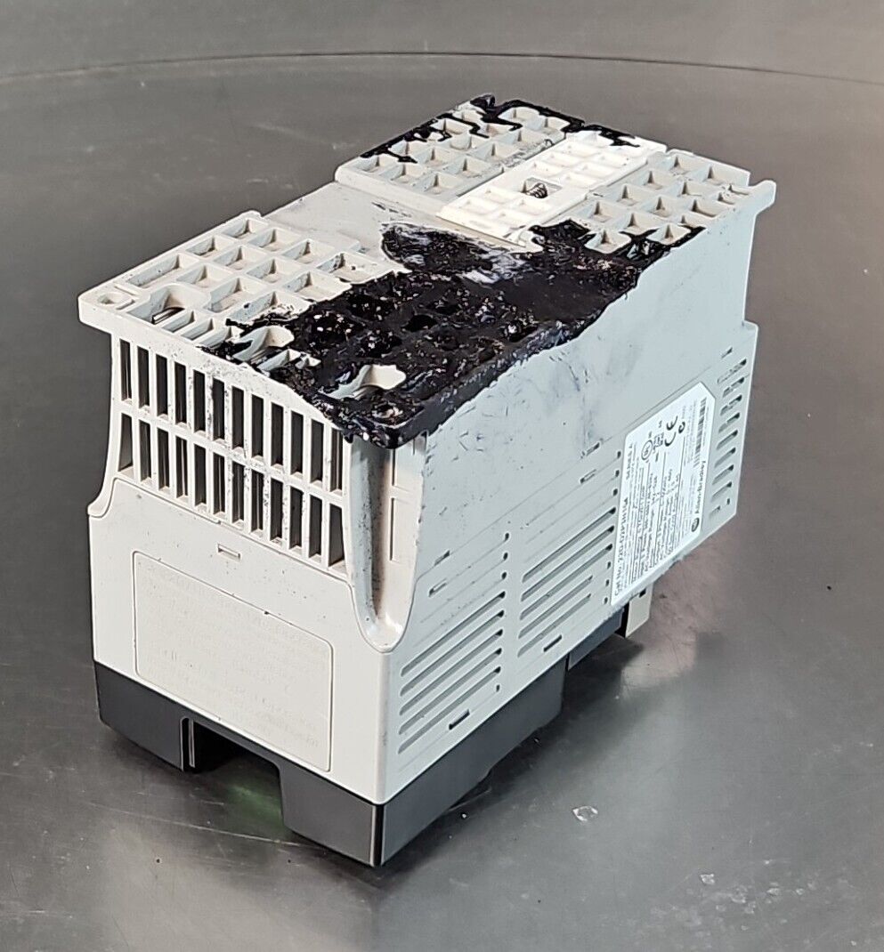 Allen-Bradley 22D-D2P3N104 SerA. AC DRIVE. Loc1B-17