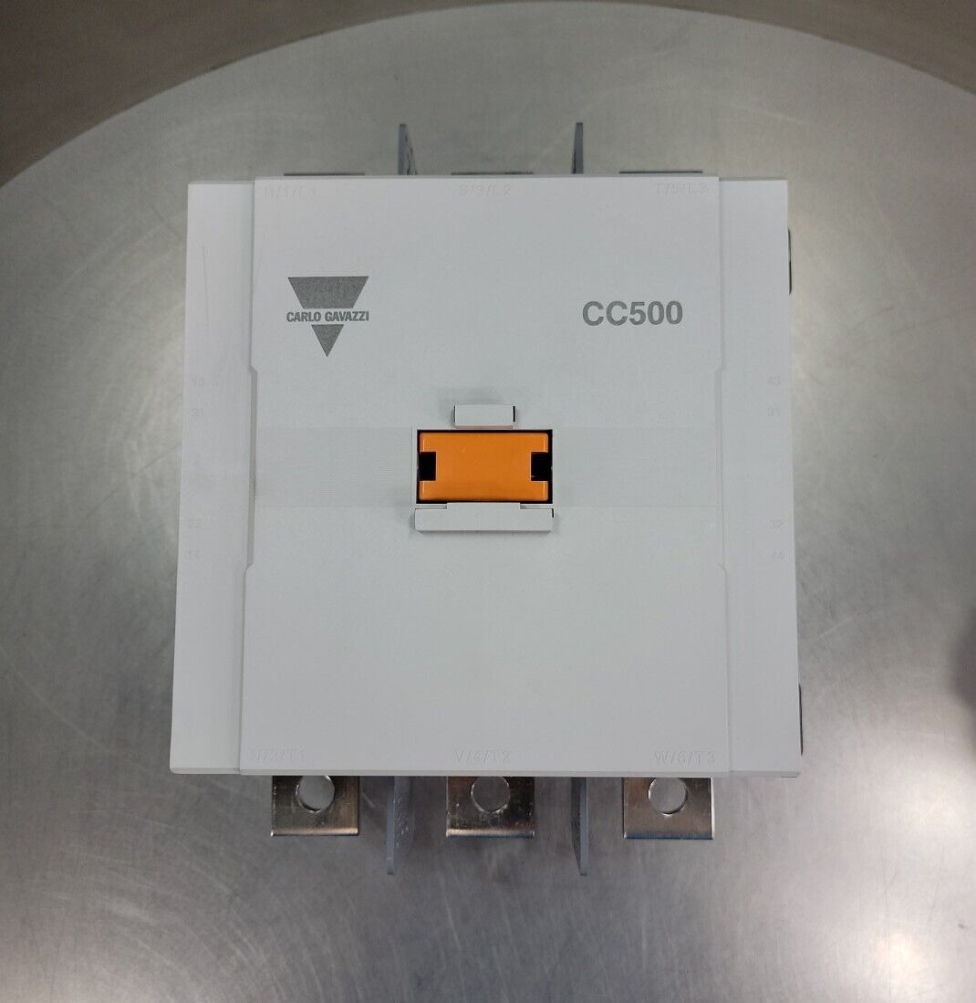 CARLO GAVAZZI CC500 CONTACTOR 500AMP 200-240VAC or 200-220VDC Coil loc. 4C