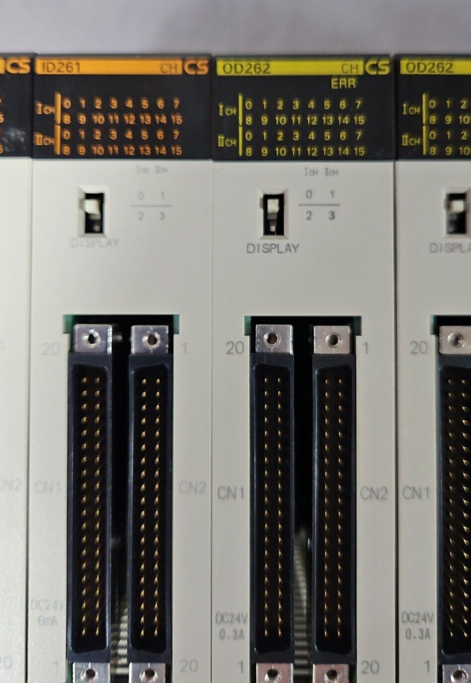 OMRON CS1W-BC083 / CS1G-CPU45H / PA204/ CLK21-V1 / ETN21 / OD262 / ID261. 3A-23