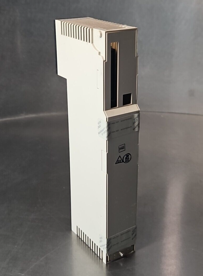 Schneider 140 DRC 830 00 RELAY OUT TSX QUATUM. Loc3E30