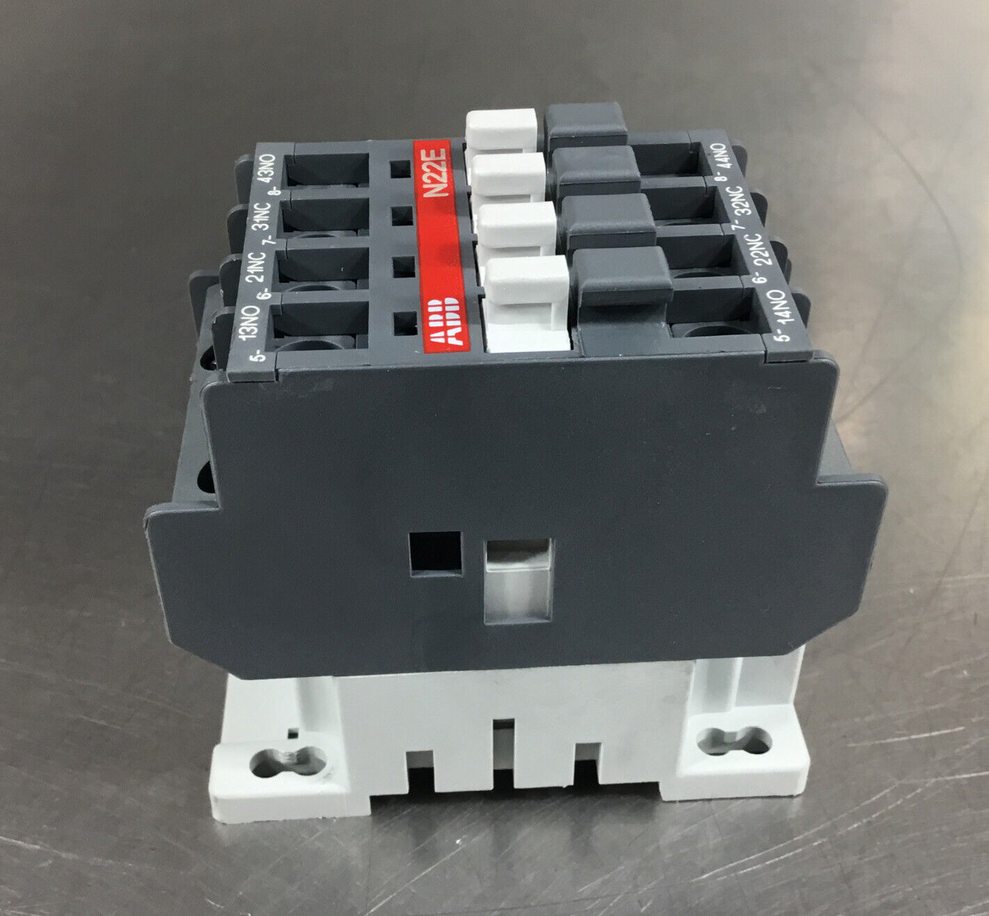 ABB 1SBH141001R8422 Relay Contactor 120V 4H