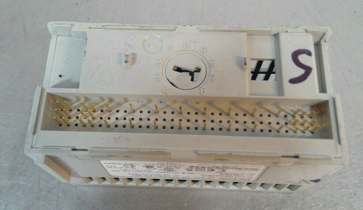 Allen-Bradley Flex I/O - 1794-OB16 Series A - 24 VDC Source Output Module 3D-19