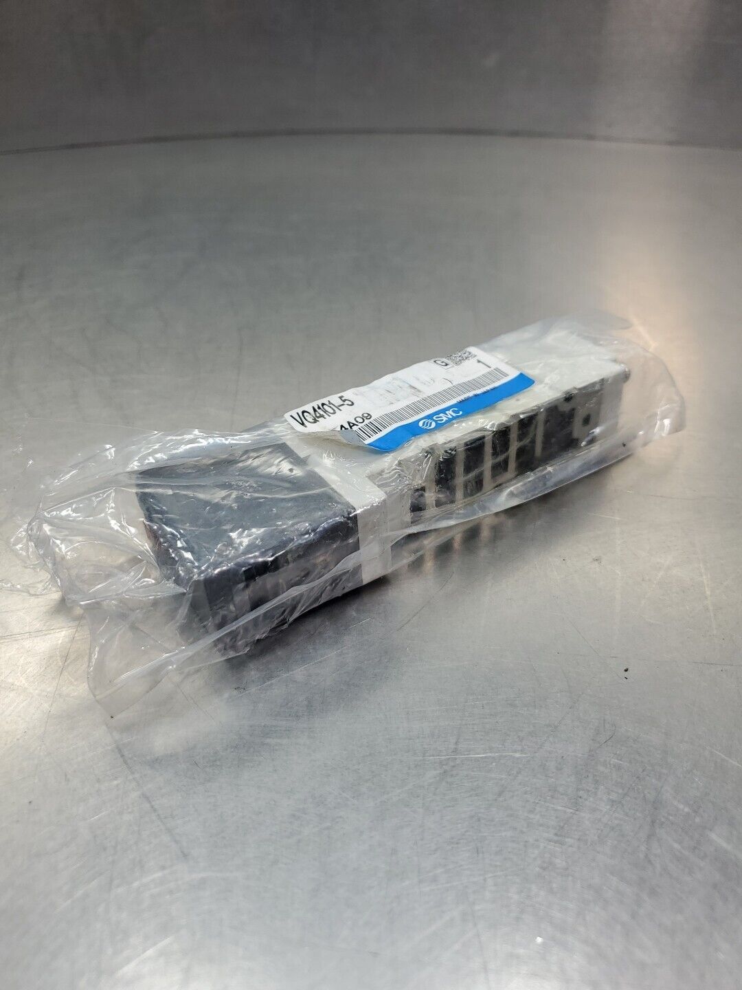 SMC VQ4101-5, 0.2~1.0MPa Solenoid Valve. 6D-8