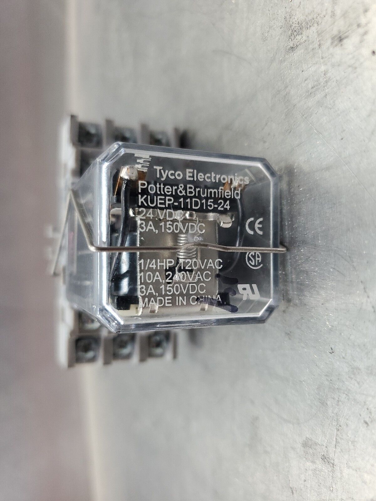 Potter & Brumfield KUEP-11D15-24 Relay 24VAC w/Tyco 27E893 Base. 4D