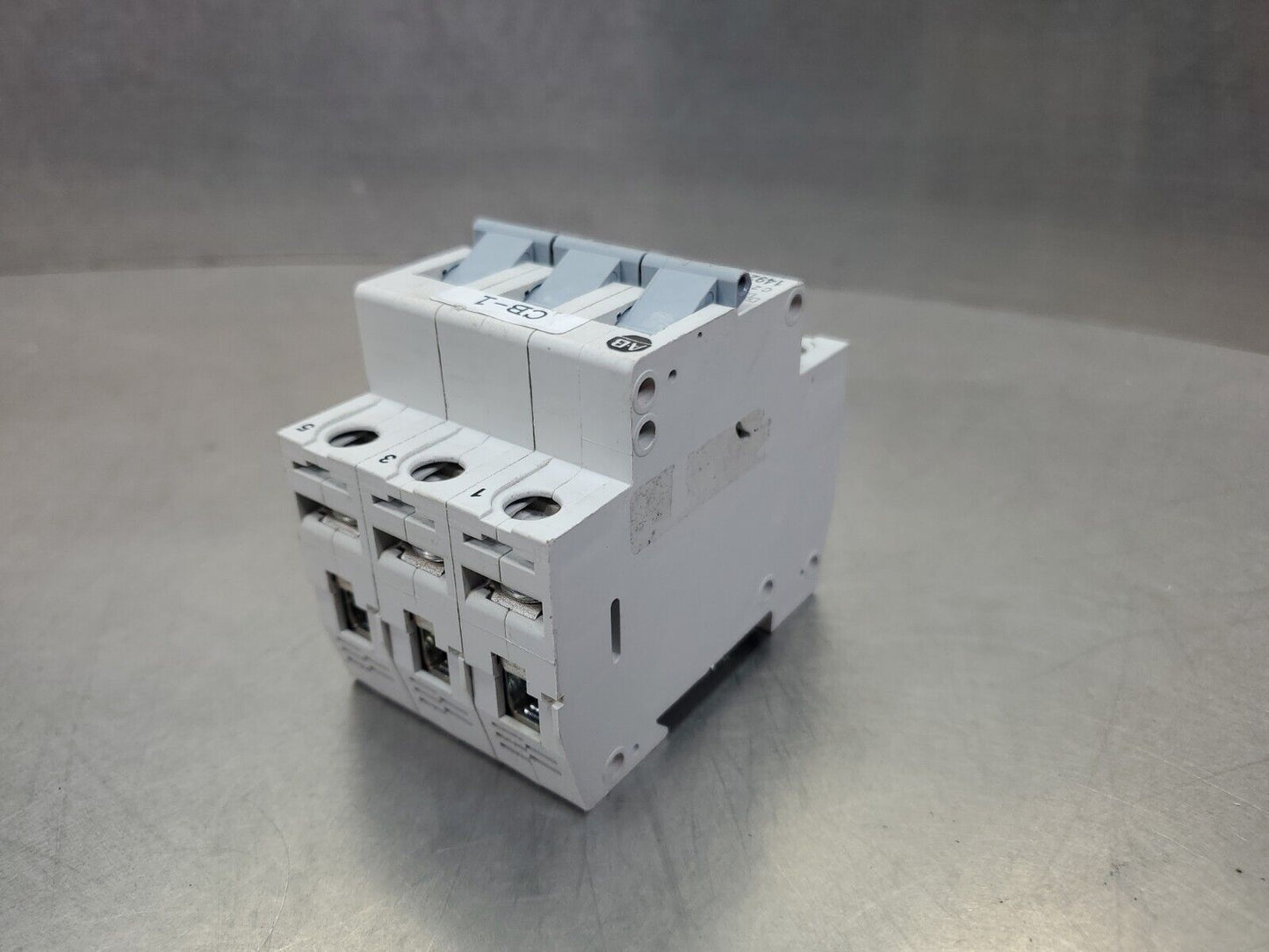 ALLEN BRADLEY 1492-SP3C020 Ser. C 415 VAC CIRCUIT BREAKER. 4E-16