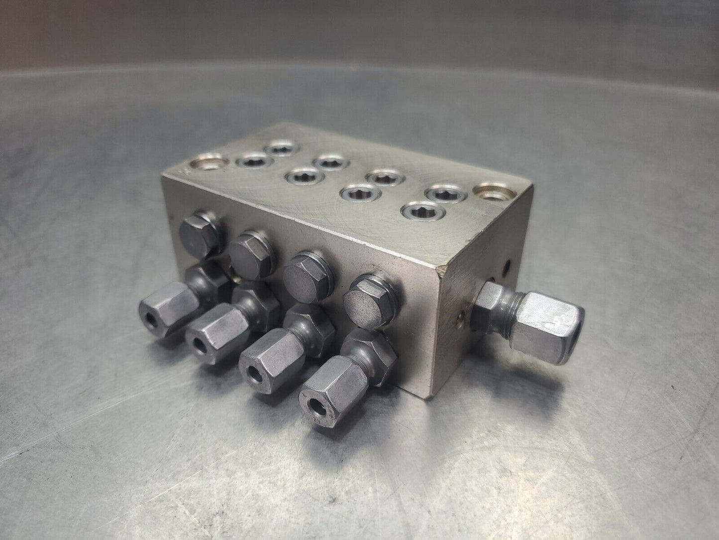 REBS Type VK8 Manifold Module. 6D