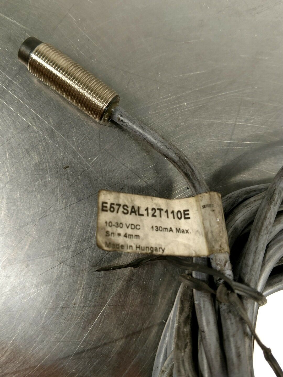Cutler Hammer Eaton E57SAL12T110E Inductive Proximity Sensor 10-30 VDC 5E