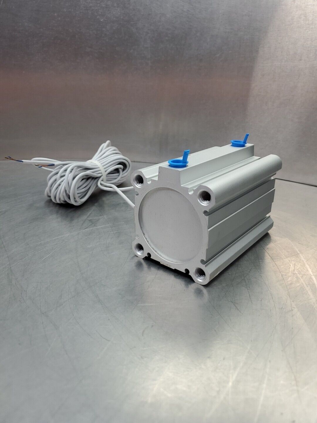 SMC CDQ2A63-75DZ-A73Z 1.0MPa Pneumatic Cylinder w/2 SMC D-A73 Sensor. 6B-11