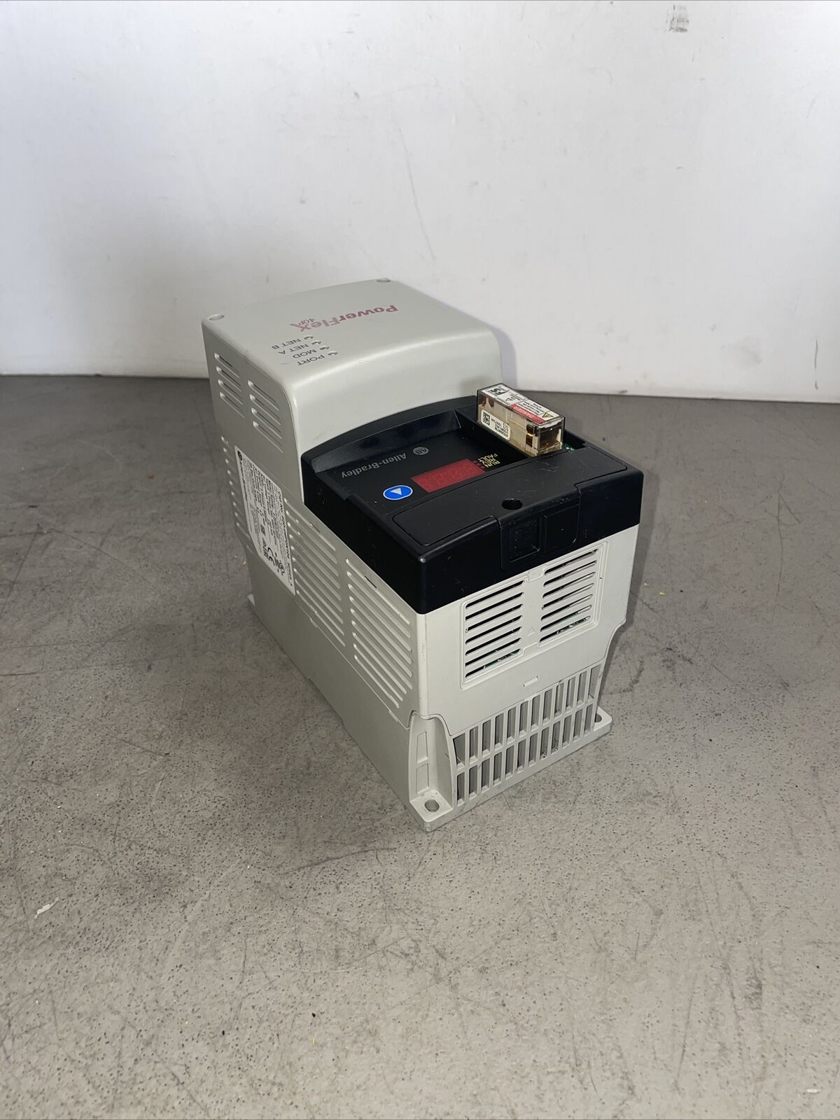 22D-D6P0N104 Allen Bradley PowerFlex 40P Drive 3HP Series A VFD Variable Drive