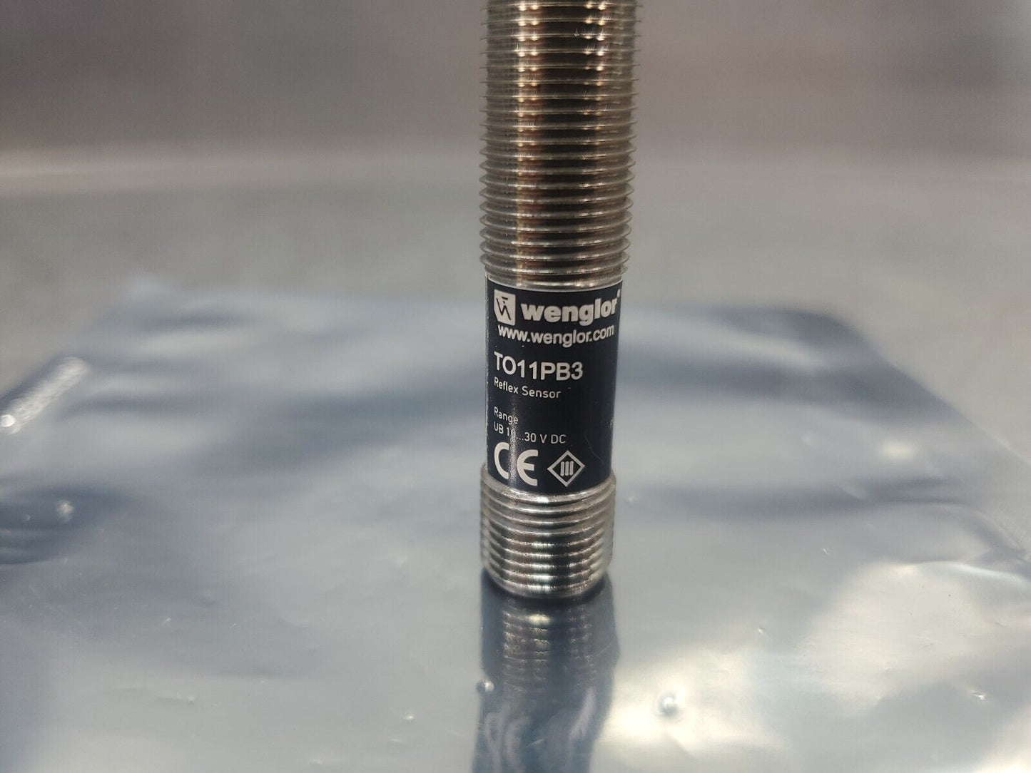 Wenglor TO11PB3 Reflex Proximity Sensor 10-30 VDC. 5-E2