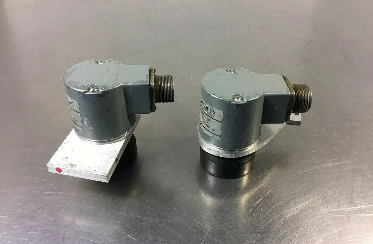 ALLEN BRADLEY 845H-SJHZ24-CGY2-C /A Optical Incremental Encoder Loc.1A