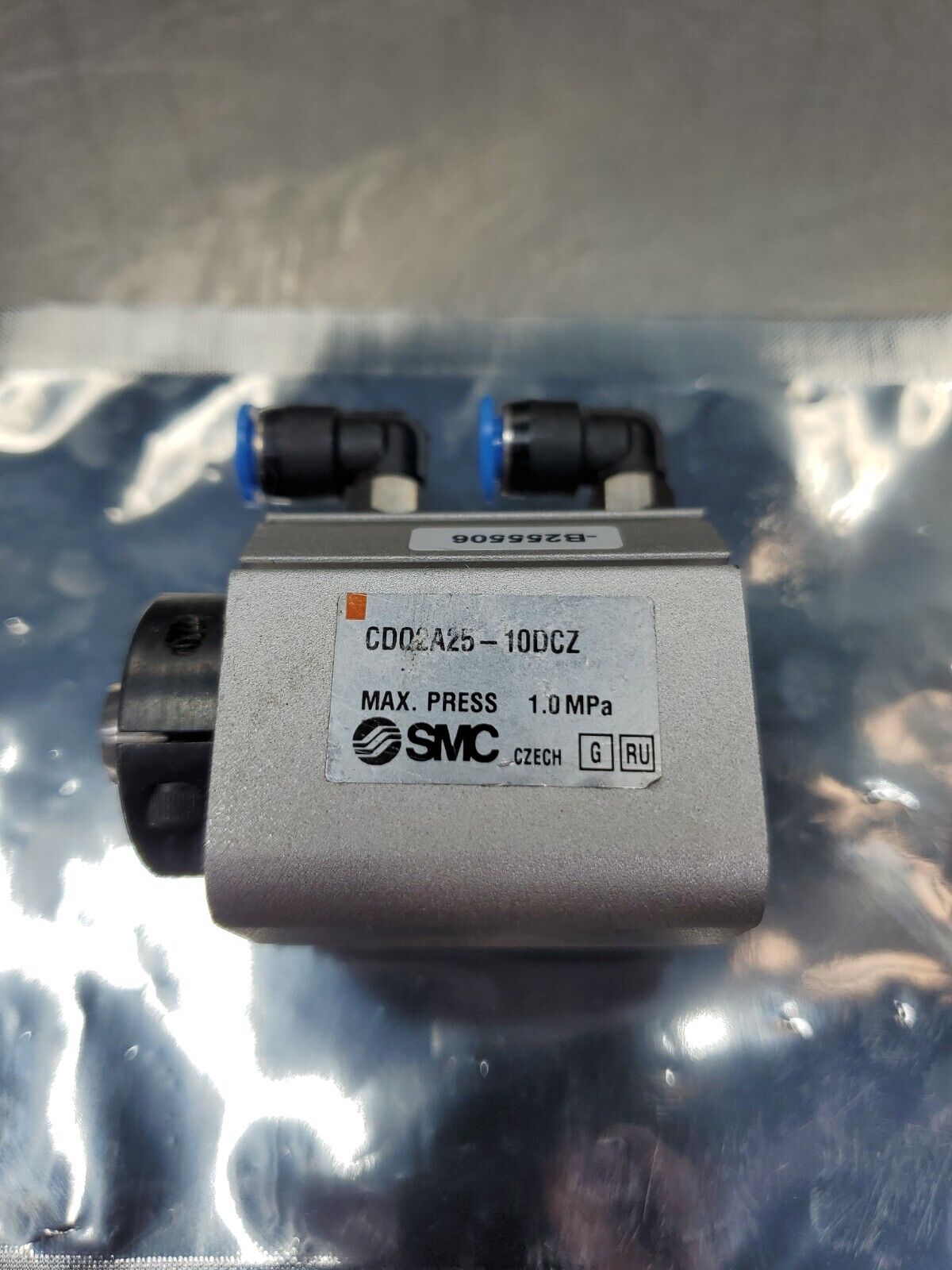 SMC CDQ2A25-10DCZ 1.0MPa MAX Pressure Regulator. 6D-1