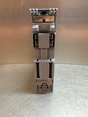 Siemens 6ES7 522-5HF00-0AB0 PLC Output Module 8x230VAC/5A