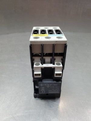 Siemens 3RT1024-1..B SIRIUS Contactor, 3-Pole, 50/60Hz