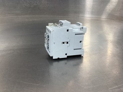 Allen-Bradley 100-C09*10 Contactor 9A