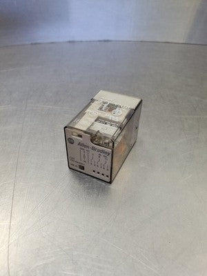 Allen-Bradley 700-HA33A1 Relay 120V AC