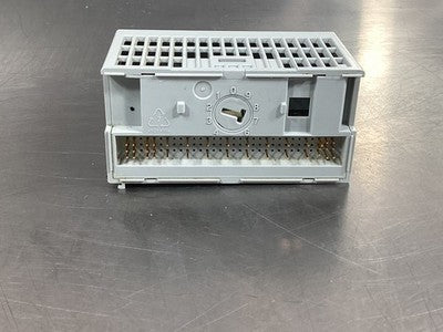 Allen-Bradley 1794-OB16 PLC Output Module 16-Pt 24VDC 92423471
