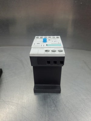 SIEMENS 3RB2016-1PB0 SOLID STATE OVERLOAD RELAY w/3RB2913-0AA1 MODULE      4E-51