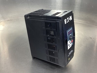 Eaton MVX005A0-4 VFD Drive 5HP 380-480V 8.2A 3ph 50-60Hz