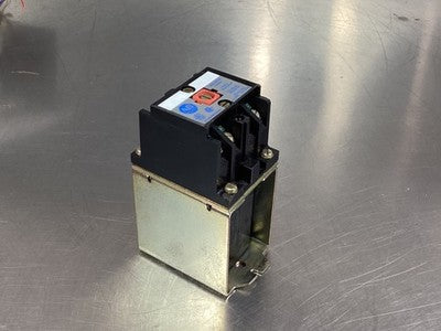 Allen-Bradley 700DC-P300Z24 DC Relay 24V DC