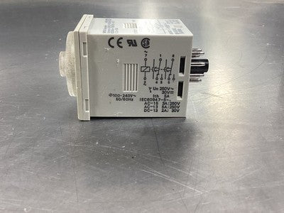 Omron H3CR-F8-300 Timer Relay 1.2s-300h 50/60Hz