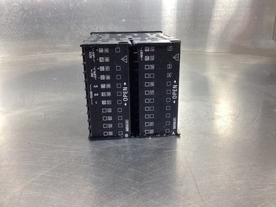 Dynisco UPR700-0-0-3 Process Controller 120/240VAC