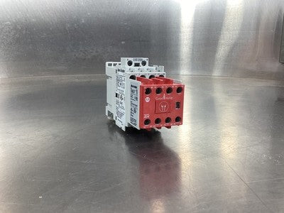 Allen-Bradley 100S-C12D14C Safety Contactor 32A 690V AC-3