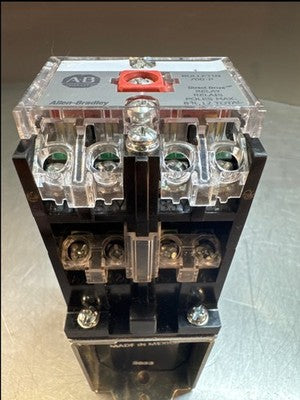 Allen-Bradley 700DC-P400Z1 DC Relay with 700-PB40
